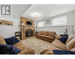 47 FAIRLANE ROAD - 42