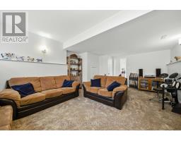 47 FAIRLANE ROAD - 44