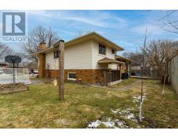 47 FAIRLANE ROAD - 7