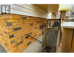 47 FAIRLANE ROAD - 9