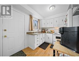 23 - 45 GATEWOOD PLACE - 12