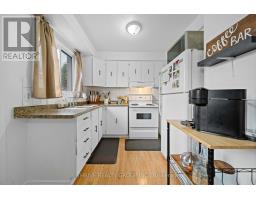 23 - 45 GATEWOOD PLACE - 13