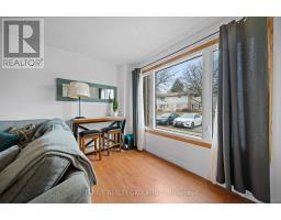 23 - 45 GATEWOOD PLACE - 8