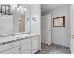 27 - 5 CADEAU TERRACE - 27