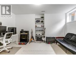 8 REDHAVEN LANE - 31