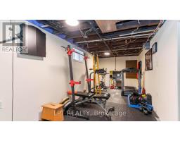 1084 TRAFALGAR STREET - 23