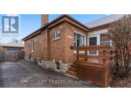 1084 TRAFALGAR STREET - 3