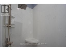 114 BARONS COURT - 18