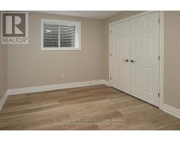 114 BARONS COURT - 25