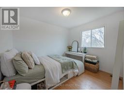 24 FARMINGTON DRIVE - 16