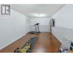 24 FARMINGTON DRIVE - 20