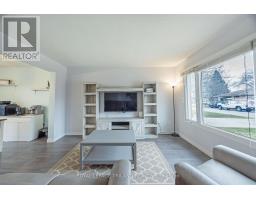 24 FARMINGTON DRIVE - 4