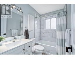 8 METCALFE CRESCENT - 13