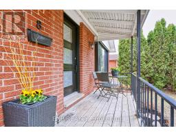 8 METCALFE CRESCENT - 3