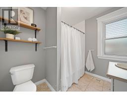 123 THORNTON AVENUE - 18