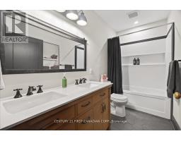 18 COLBORNE STREET - 31