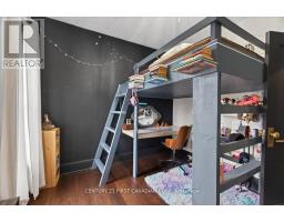 18 COLBORNE STREET - 34