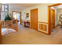 922 COUNTRY CLUB CRESCENT - 25