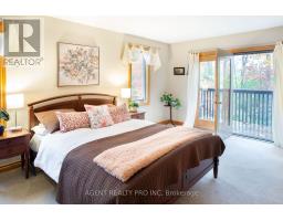 922 COUNTRY CLUB CRESCENT - 30