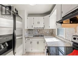 292 PAARDEBERG CRESCENT - 9