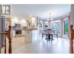 28 SINCLAIR CRESCENT - 15