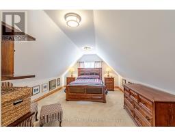 28 SINCLAIR CRESCENT - 21