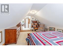 28 SINCLAIR CRESCENT - 22