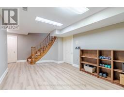 28 SINCLAIR CRESCENT - 30