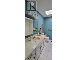 55 - 211 PINE VALLEY DRIVE - 16