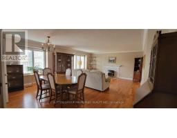 55 - 211 PINE VALLEY DRIVE - 6