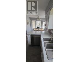 55 - 211 PINE VALLEY DRIVE - 8