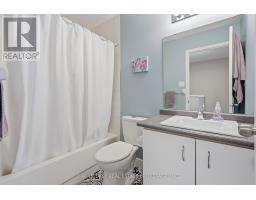 18 CHAPMAN COURT - 18