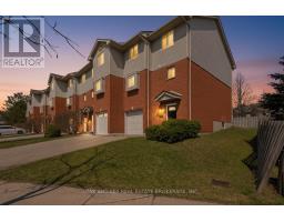 18 CHAPMAN COURT - 39