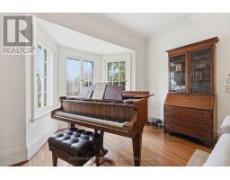 119 BASE LINE ROAD E - 14