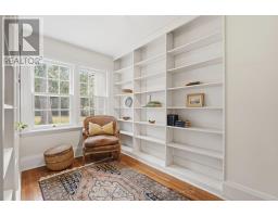 119 BASE LINE ROAD E - 21