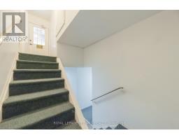 15 VICTORIA LANE - 13