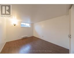 15 VICTORIA LANE - 25