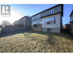 211 UNION AVENUE - 36