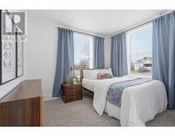 83 JOHN STREET W - 23