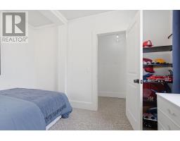 83 JOHN STREET W - 26