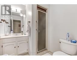 214 - 300 EVERGLADE CRESCENT - 13