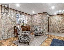 214 - 300 EVERGLADE CRESCENT - 3