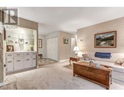 214 - 300 EVERGLADE CRESCENT - 6