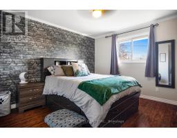 18 HIGHVIEW DRIVE - 18