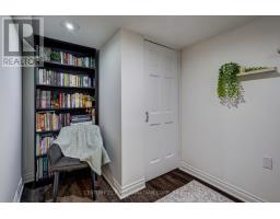 691 EMERY STREET E - 32