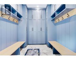 564 CREEKVIEW CHASE - 18