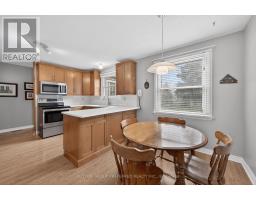 115 BRIXHAM CRESCENT - 17