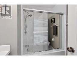 115 BRIXHAM CRESCENT - 29