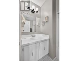 115 BRIXHAM CRESCENT - 30