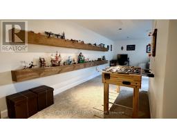 15 CHANCTON CRESCENT - 15